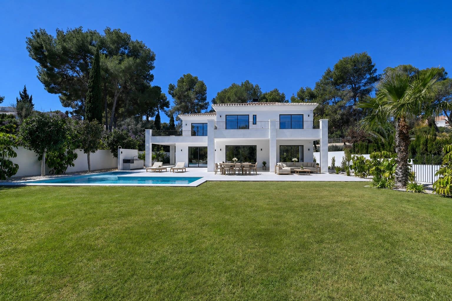 Luxe moderne villa op loopafstand centrum Moraira