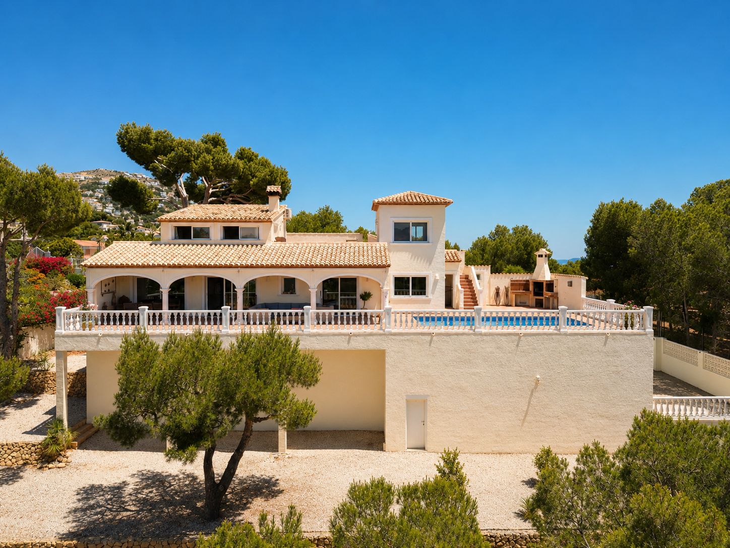 Instapklare villa met zeezicht en bergpanorama in Altea
