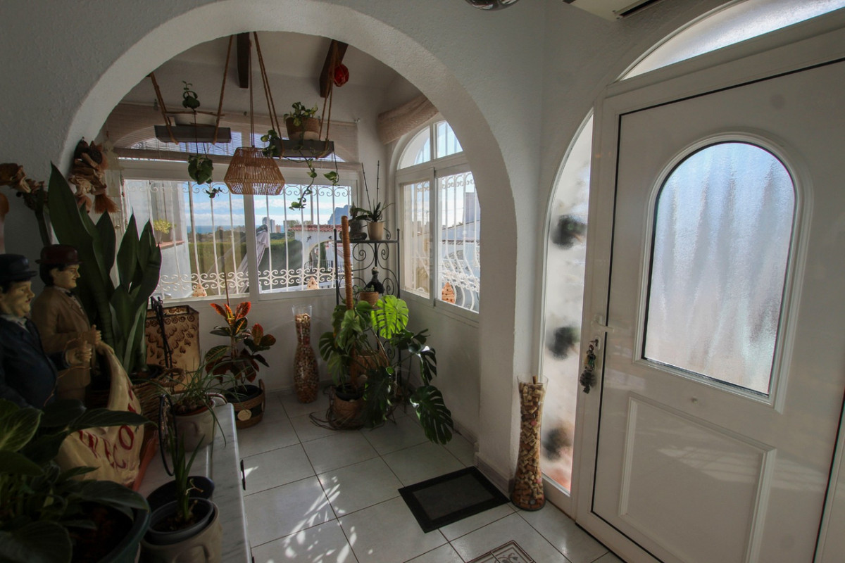 DP-07-R5297821-12 Villa met zeezicht te koop in Calpe
