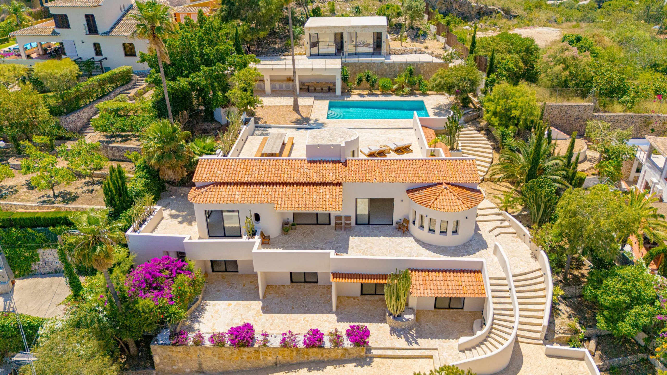 Gerenoveerde traditionele villa met privé zwembad en panoramisch zeezicht in Javea