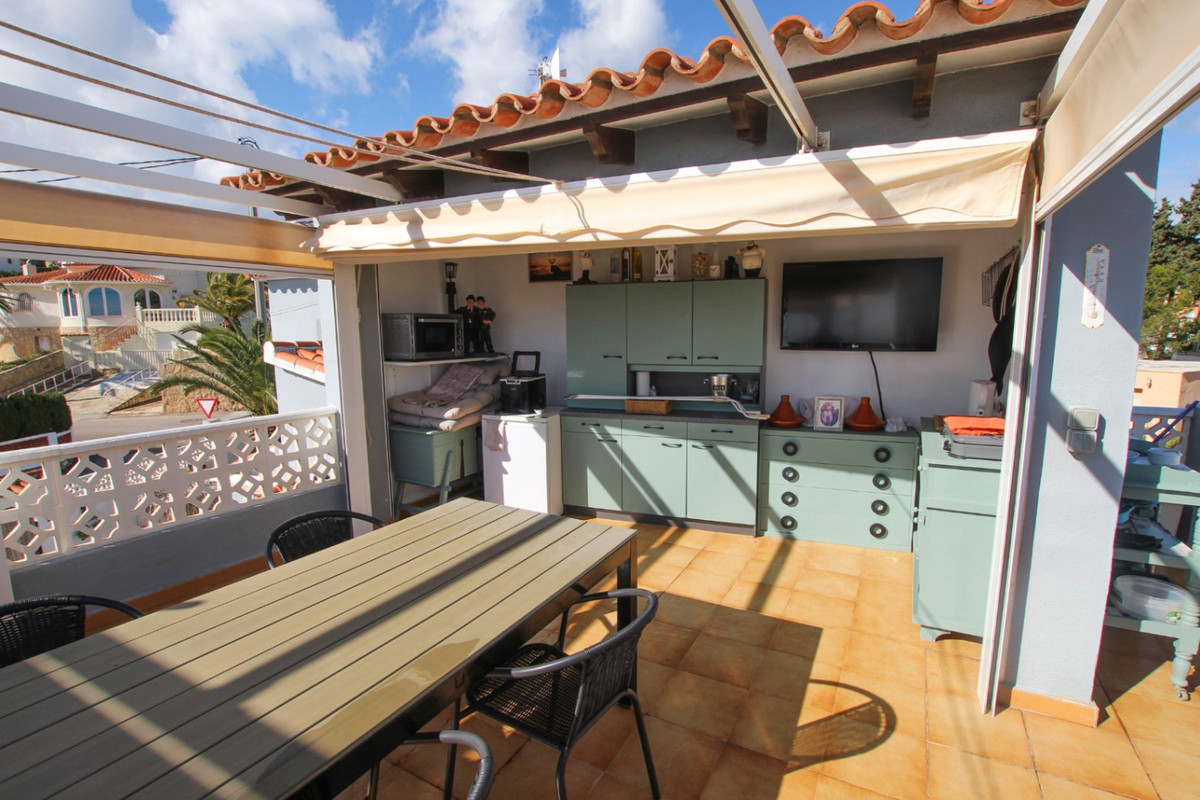 DP-07-R5297821-8 Villa met zeezicht te koop in Calpe