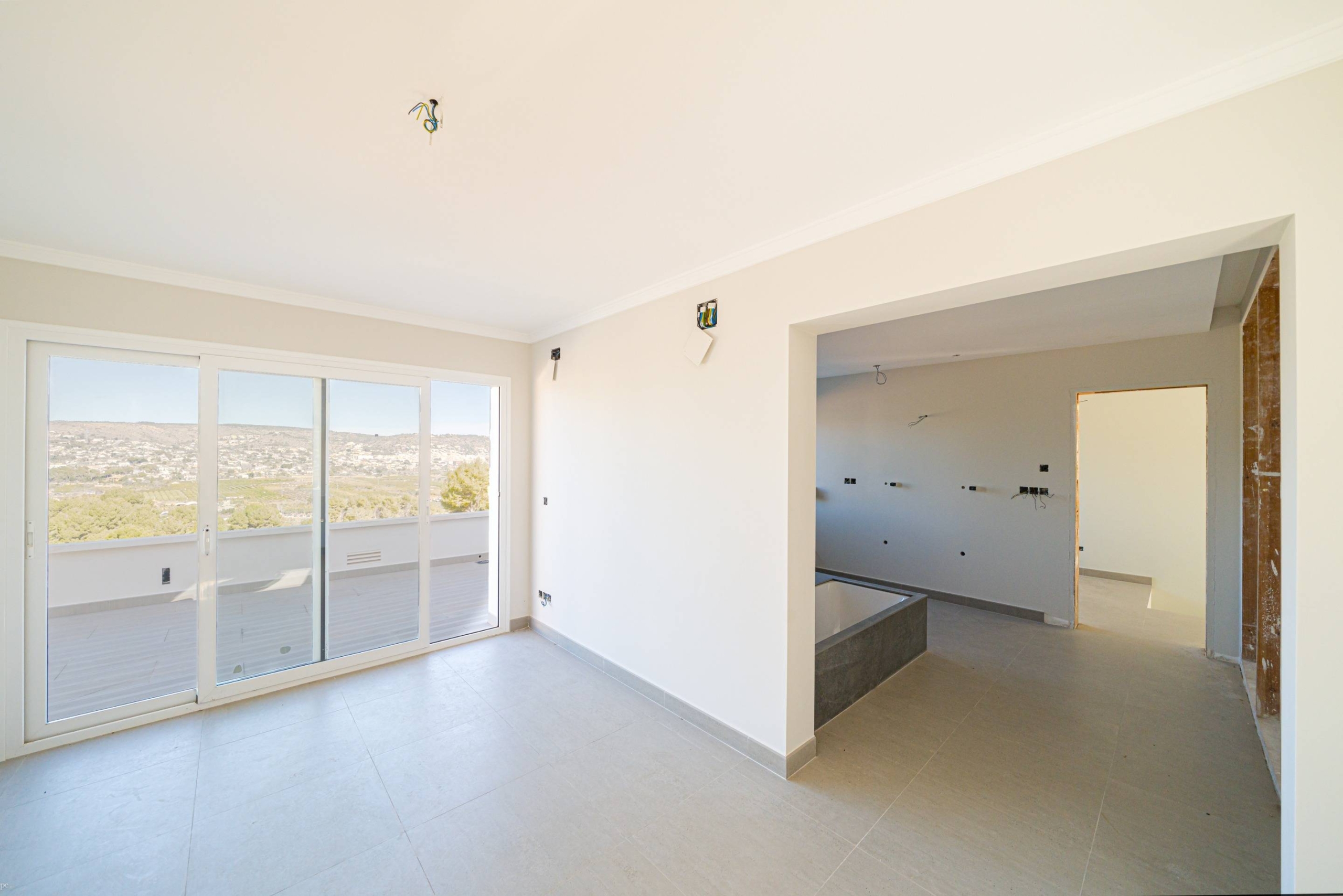 Nieuwbouw villa met prachtig uitzicht in Javea