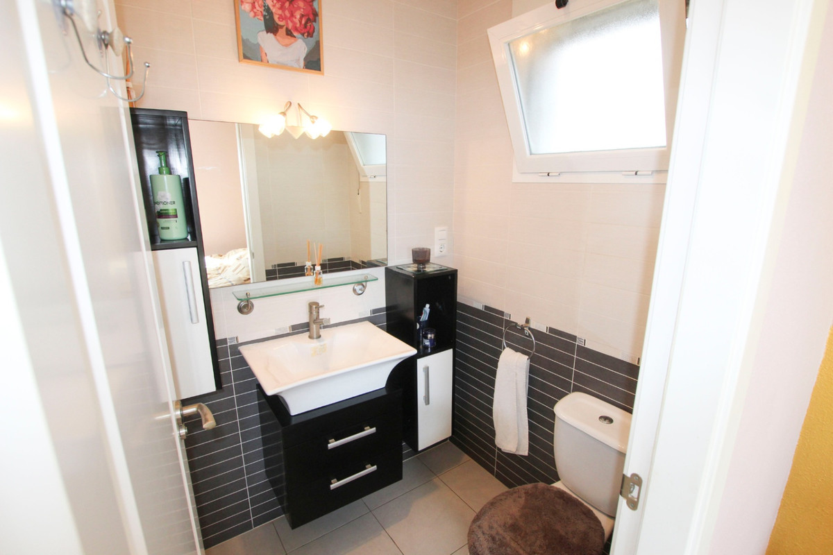 DP-07-R5297821-24 Villa met zeezicht te koop in Calpe