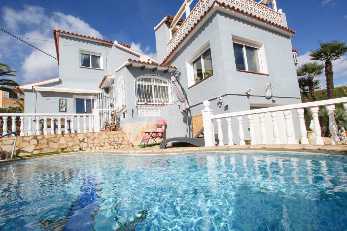 DP-07-R5297821-6 Villa met zeezicht te koop in Calpe
