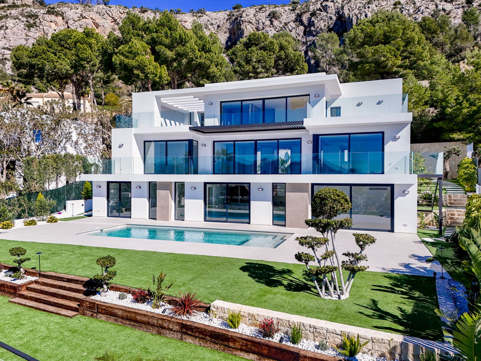 Moderne villa met panoramisch zeezicht in Altea Hills