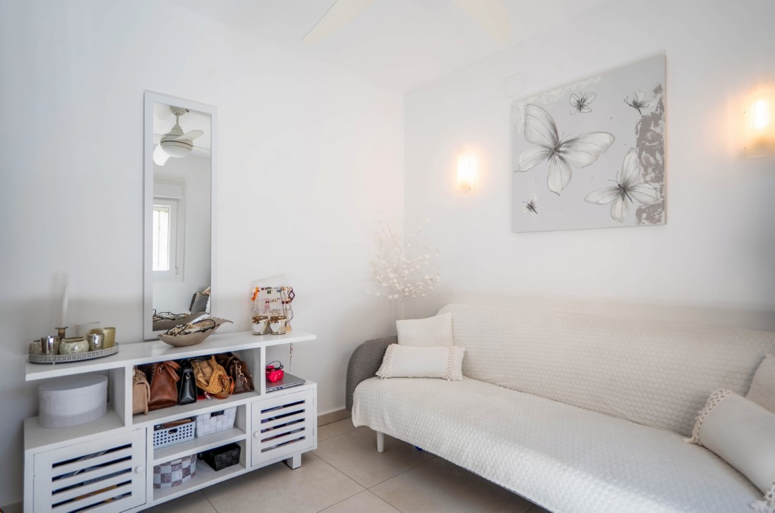 Instapklare villa met privé zwembad en gastenverblijf in Moraira