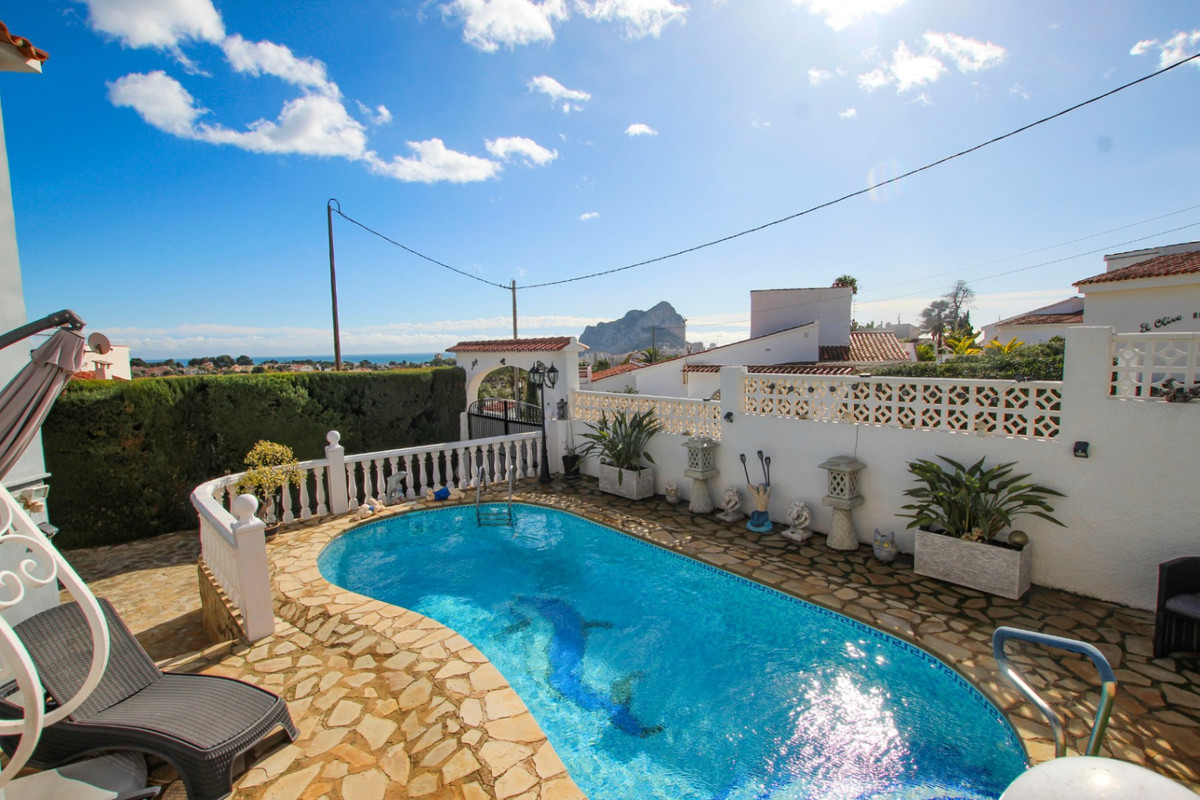 DP-07-R5297821-36 Villa met zeezicht te koop in Calpe