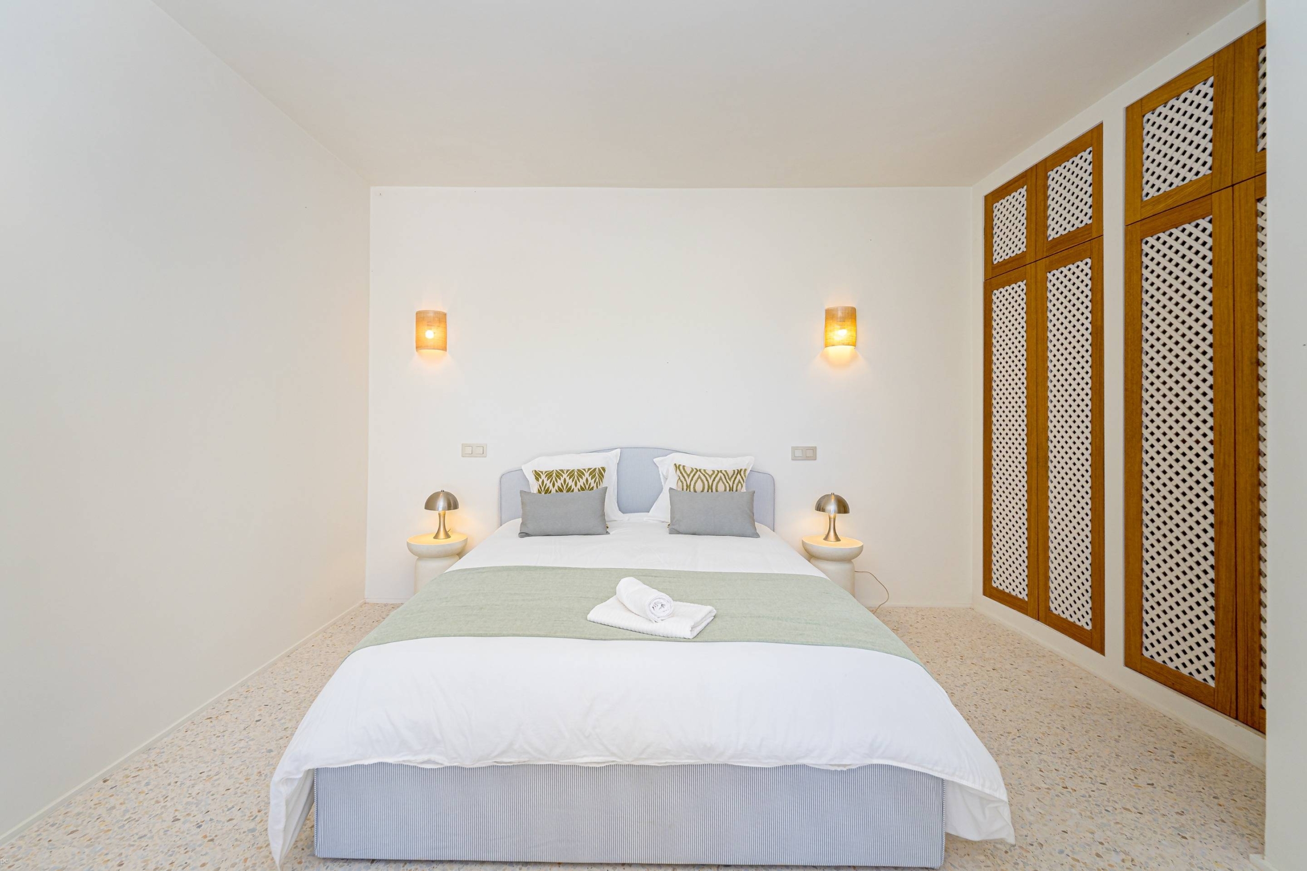 Gerenoveerde traditionele villa met privé zwembad en panoramisch zeezicht in Javea