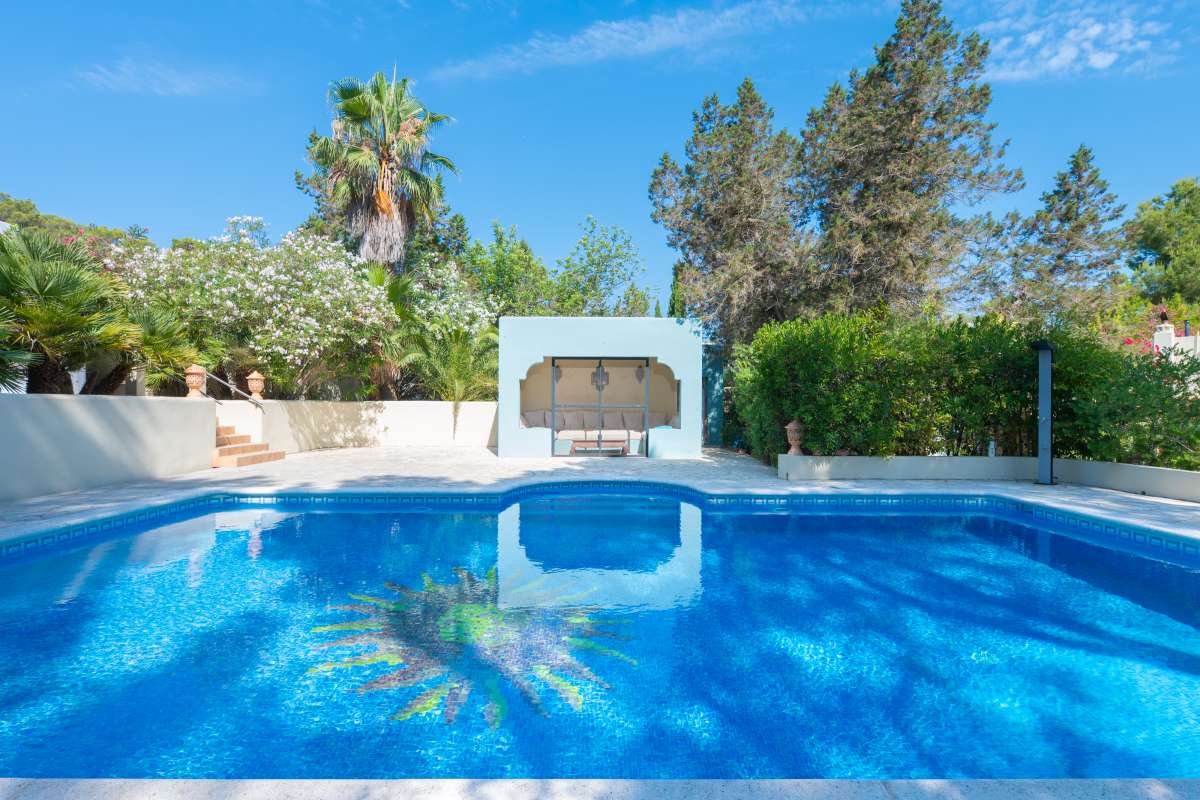 Charmante mediterrrane villa met gastenverblijf in Cala Llenya – Ibiza