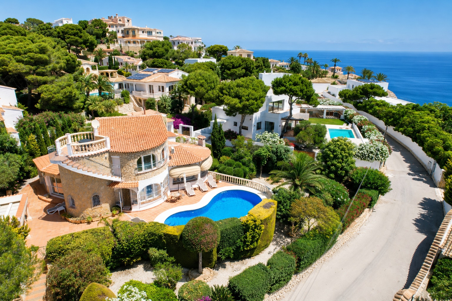 Prachtige villa met zeezicht te koop in Javea