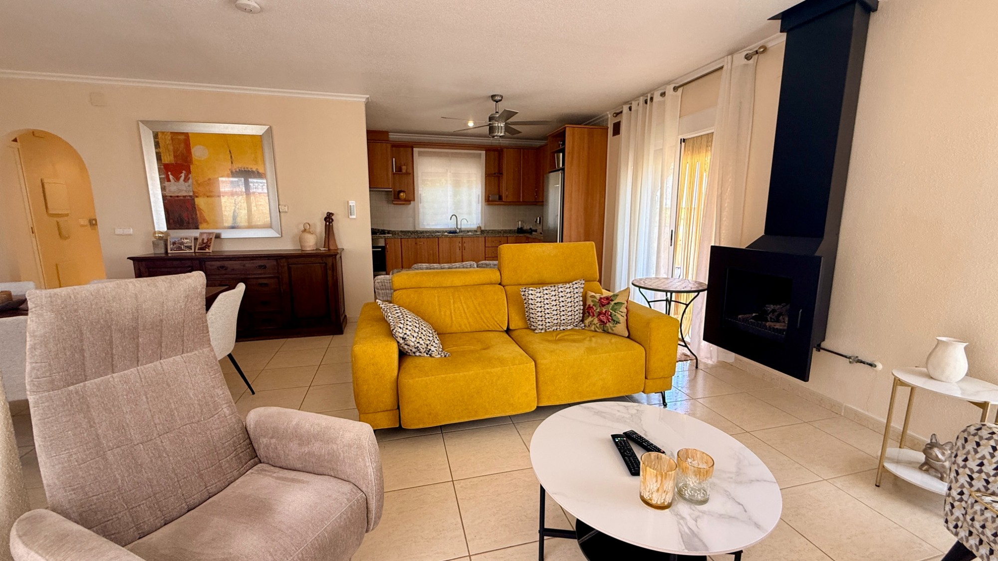 Royale villa met gastenverblijf en zwembad in Hondón de las Nieves