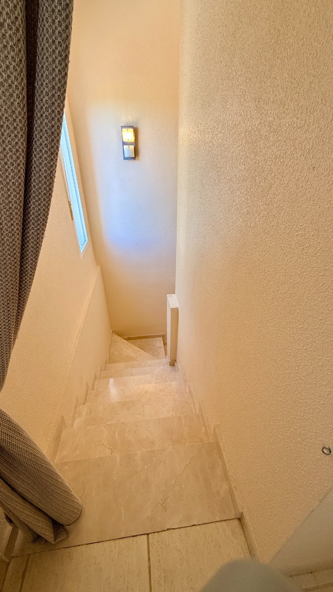 Royale villa met gastenverblijf en zwembad in Hondón de las Nieves
