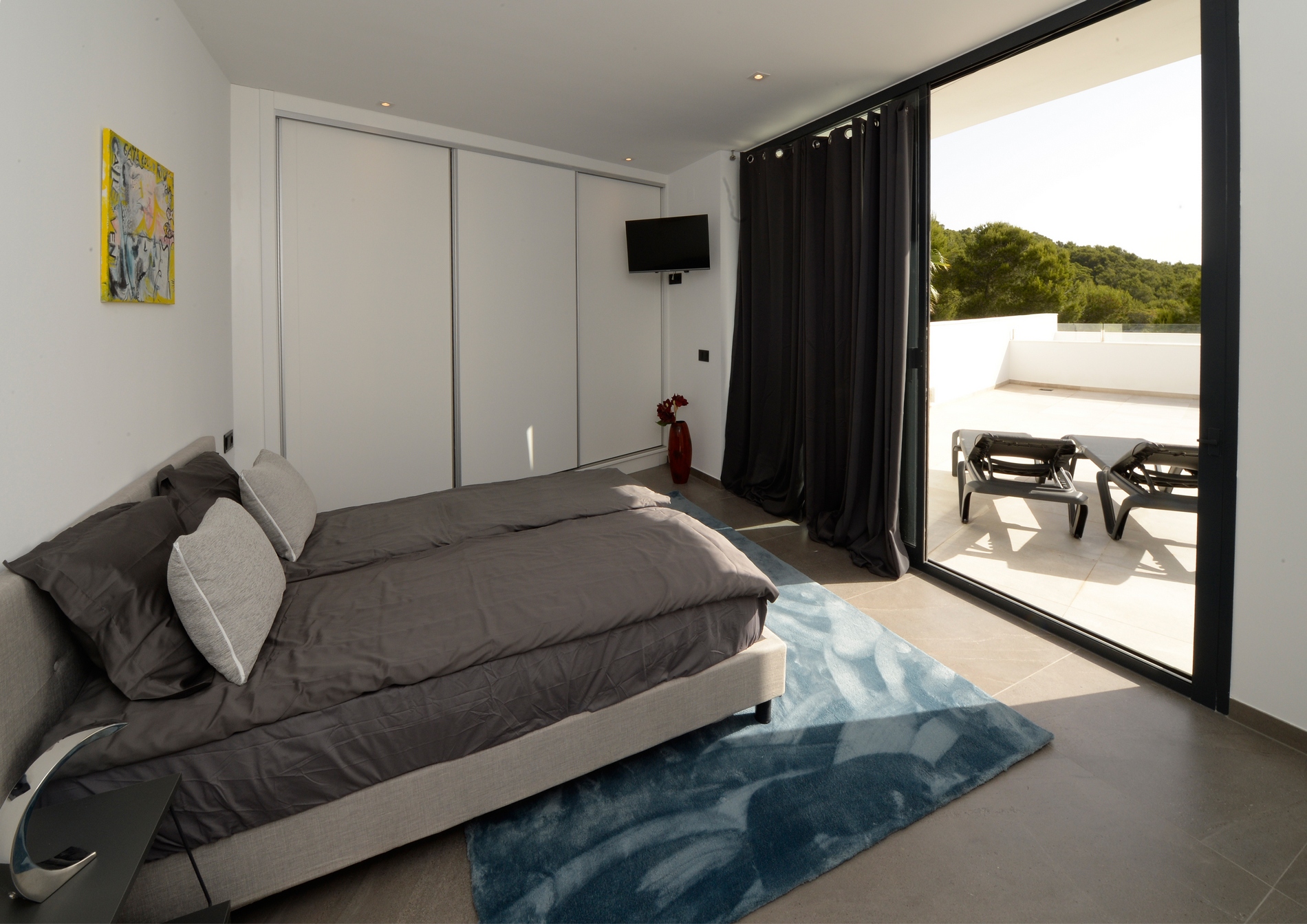 Instapklare moderne villa met zeezicht in Javea