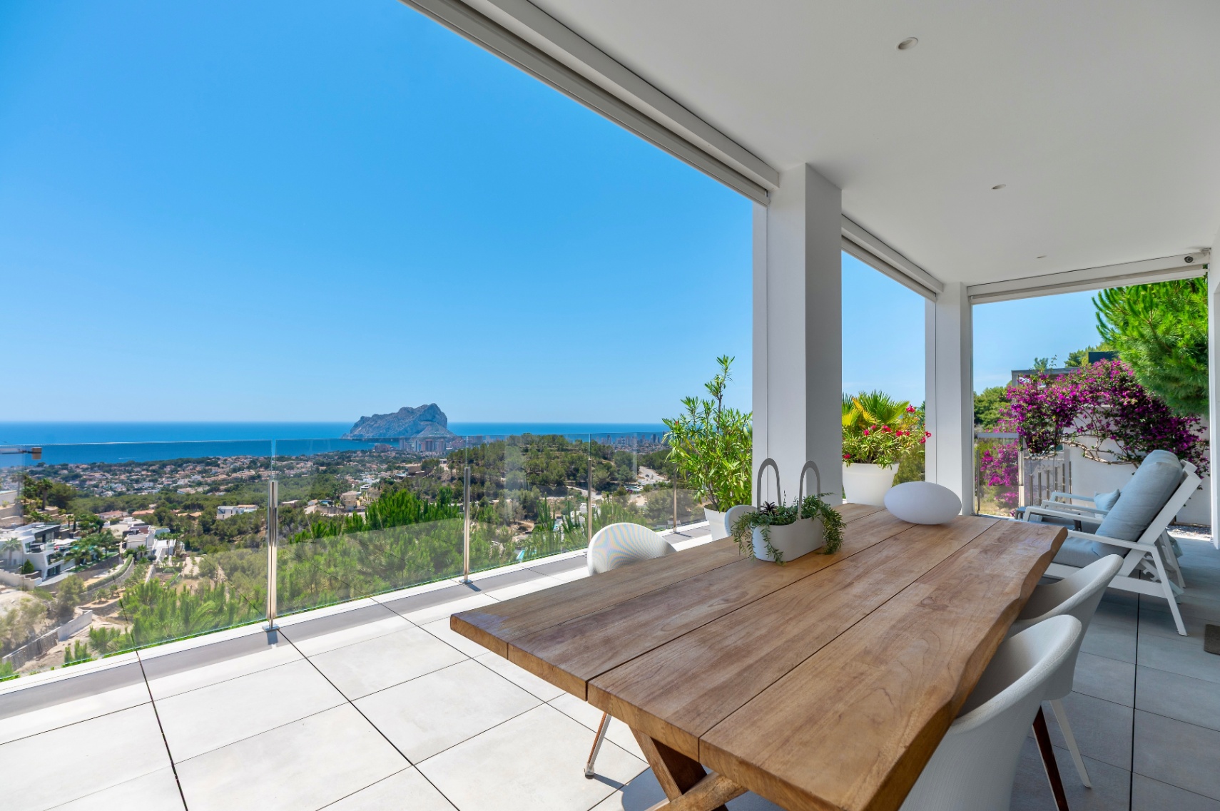 Moderne villa met schitterend zeezicht in Benissa