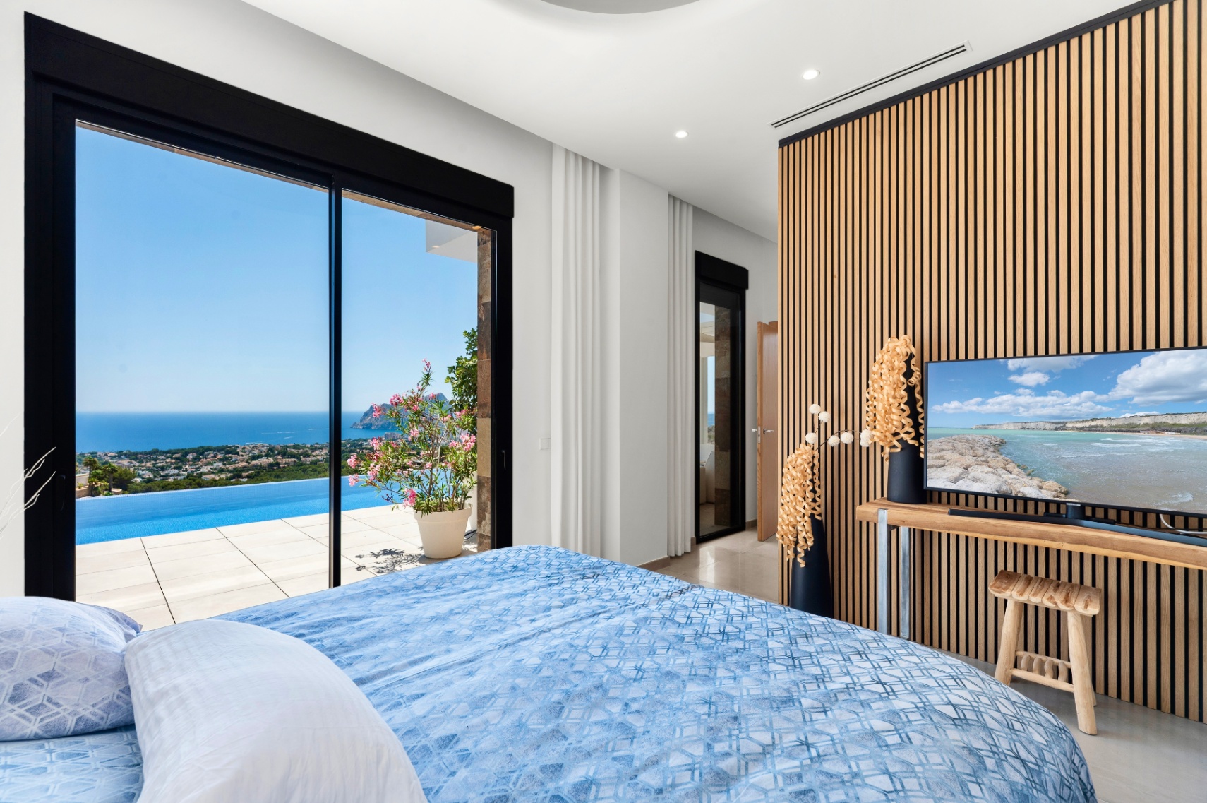 Moderne villa met schitterend zeezicht in Benissa