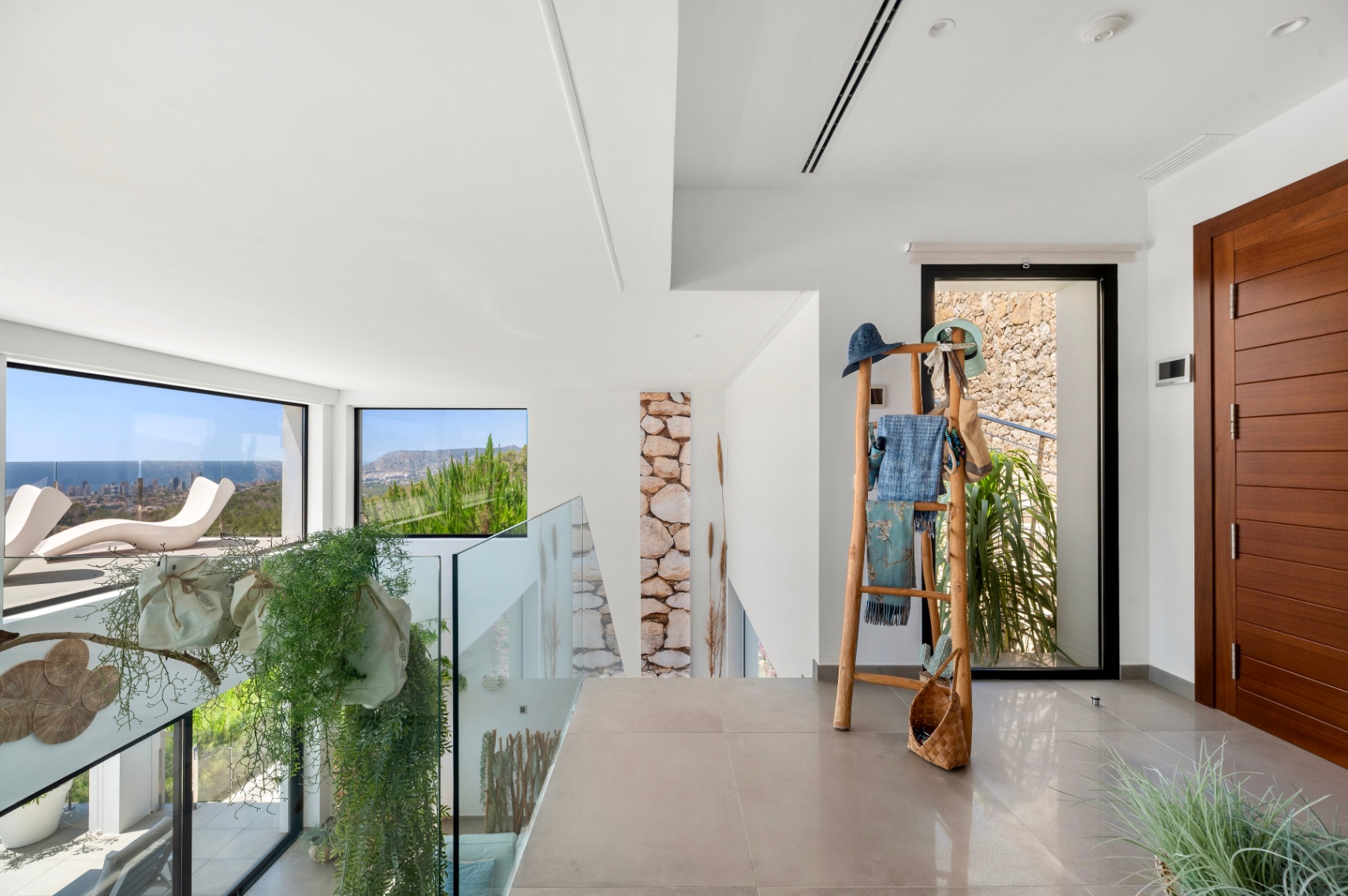 Moderne villa met schitterend zeezicht in Benissa