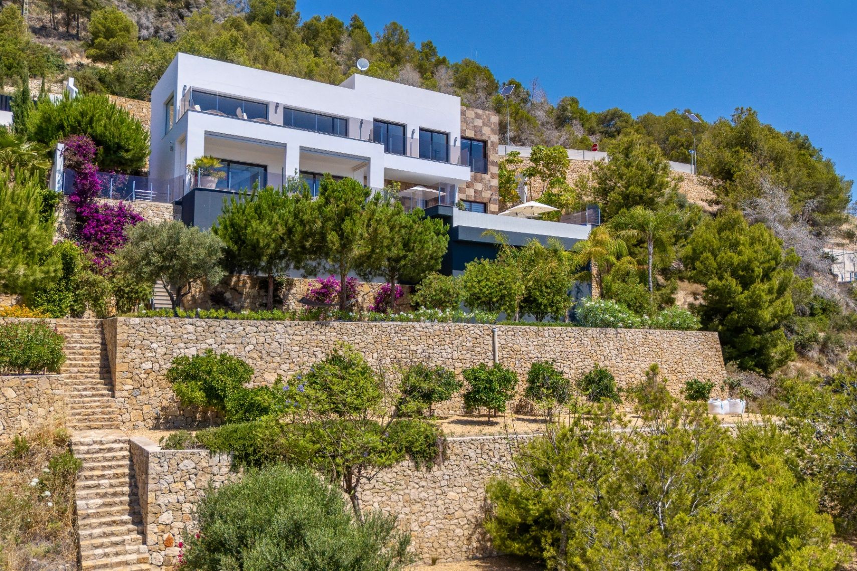 Moderne villa met schitterend zeezicht in Benissa