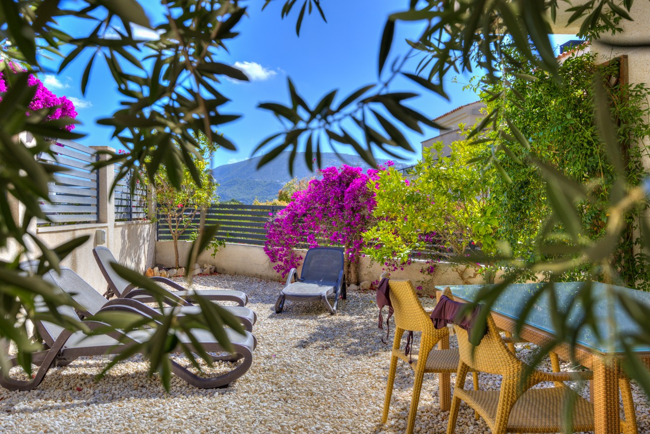 Moderne villa gelegen op exclusief park in Moraira