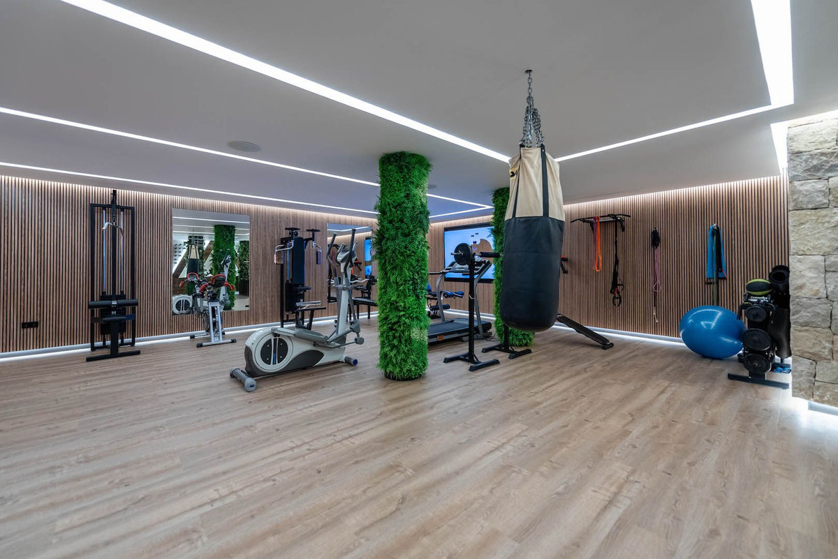 DP-07-R4965418-36 Volledig gerenoveerde exclusieve villa te koop in Calpe