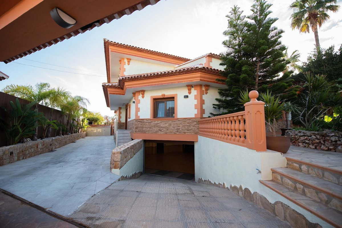 DP-07-R4965418-41 Volledig gerenoveerde exclusieve villa te koop in Calpe