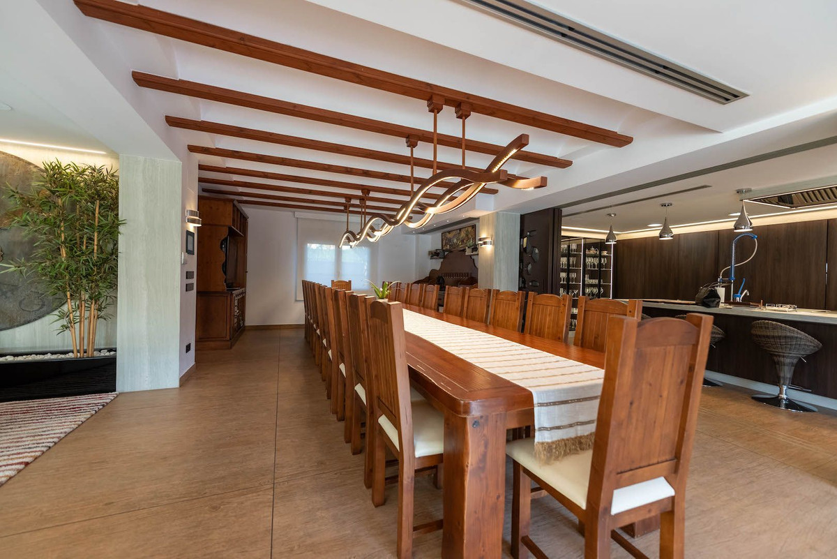 DP-07-R4965418-7 Volledig gerenoveerde exclusieve villa te koop in Calpe