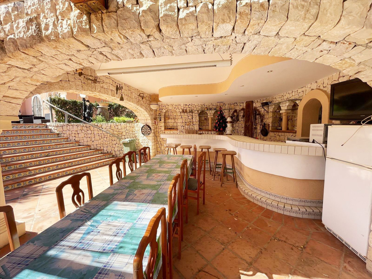 DP-07-R5007451-28 Ruime villa met zeezicht in Benissa