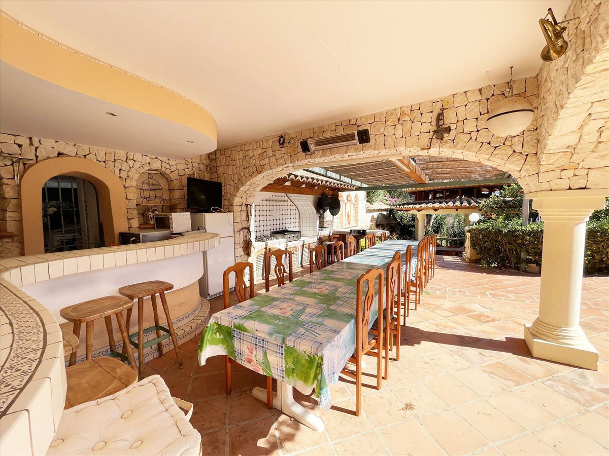DP-07-R5007451-30 Ruime villa met zeezicht in Benissa