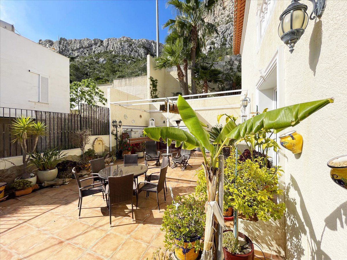 Villa met zeezicht te koop in Calpe