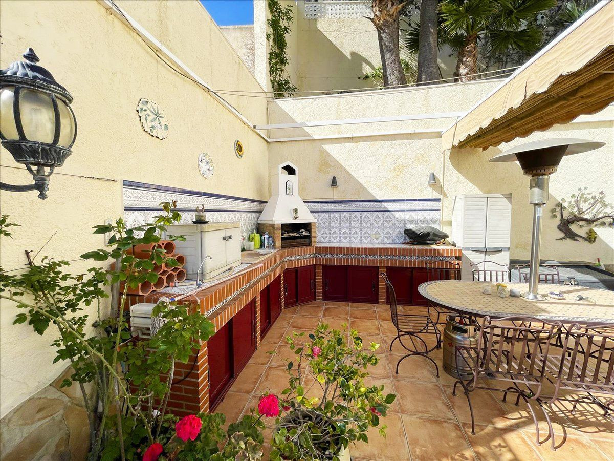 Villa met zeezicht te koop in Calpe