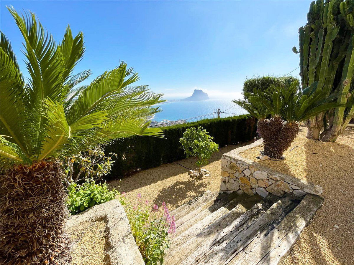 Villa met zeezicht te koop in Calpe