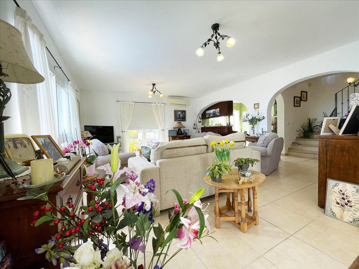 Villa met zeezicht te koop in Calpe