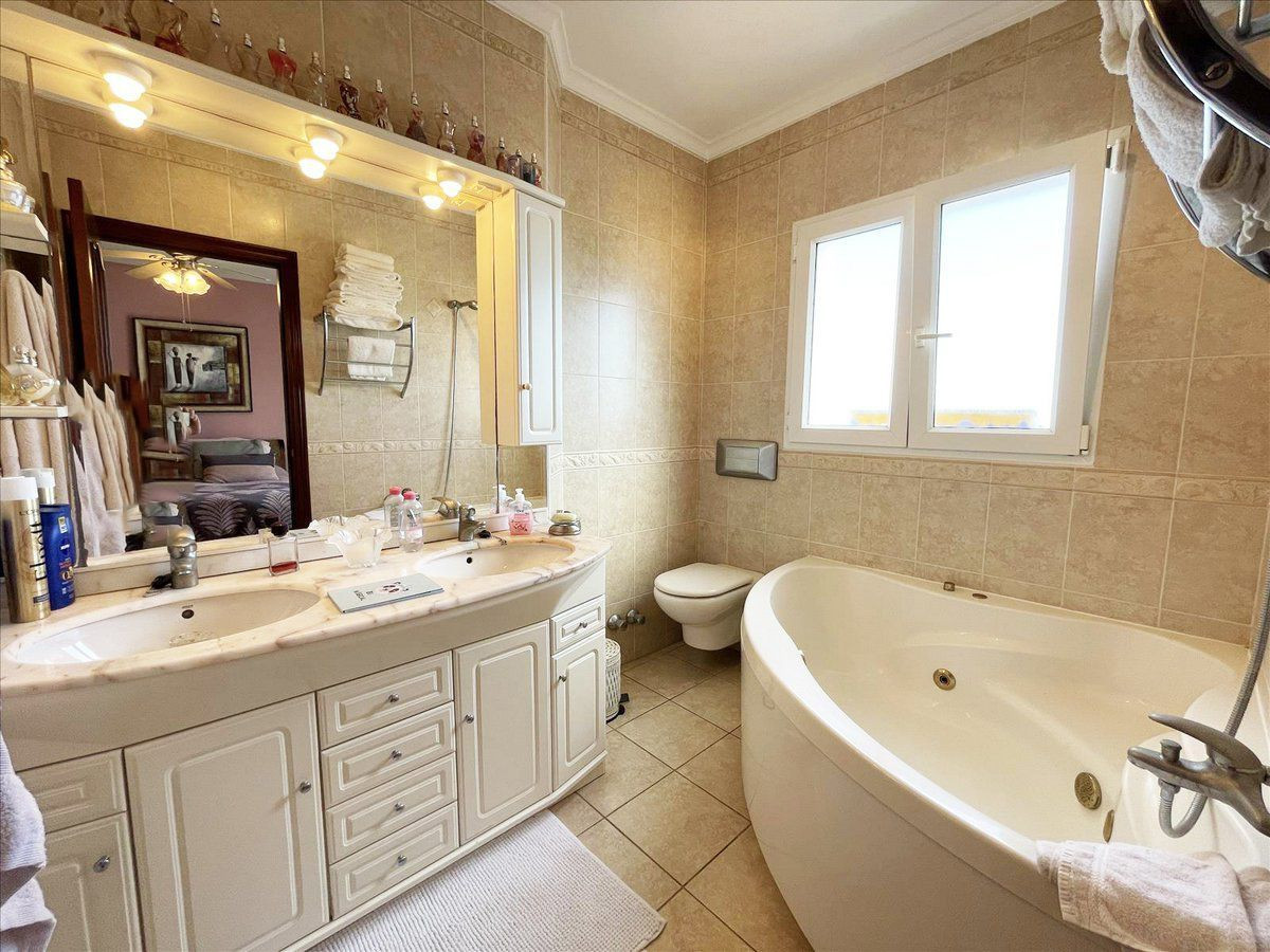 Villa met zeezicht te koop in Calpe