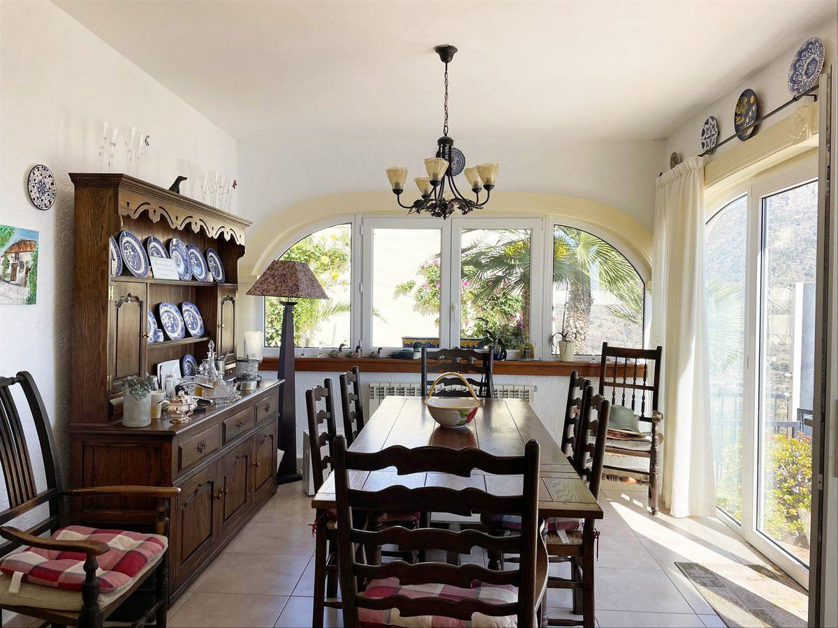 Villa met zeezicht te koop in Calpe