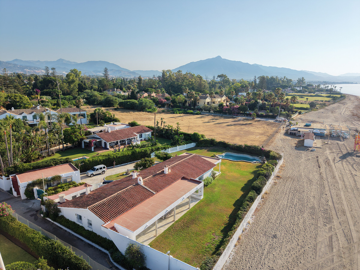 Villa te koop in Guadalmina Baja