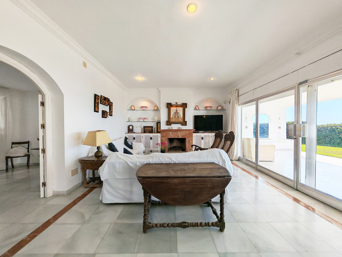 Villa te koop in Guadalmina Baja