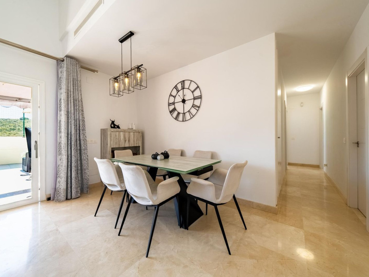 Villa te koop in Coin
