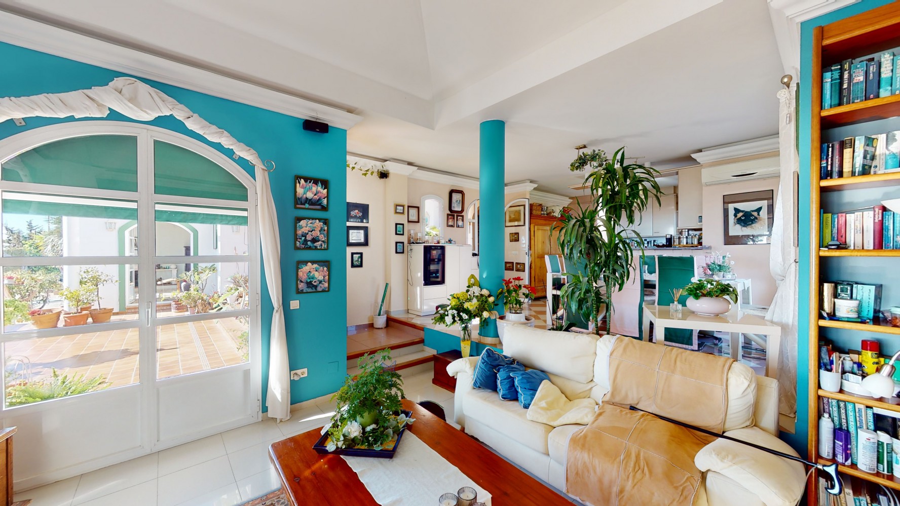 Exclusieve villa te koop in Torrox Costa