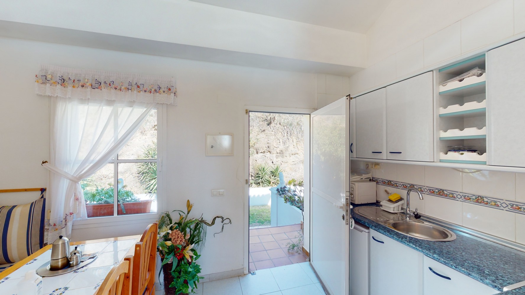 Exclusieve villa te koop in Torrox Costa