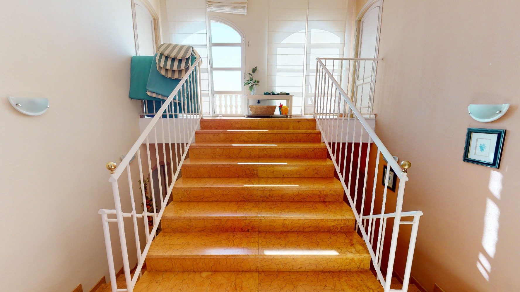 Exclusieve villa te koop in Torrox Costa