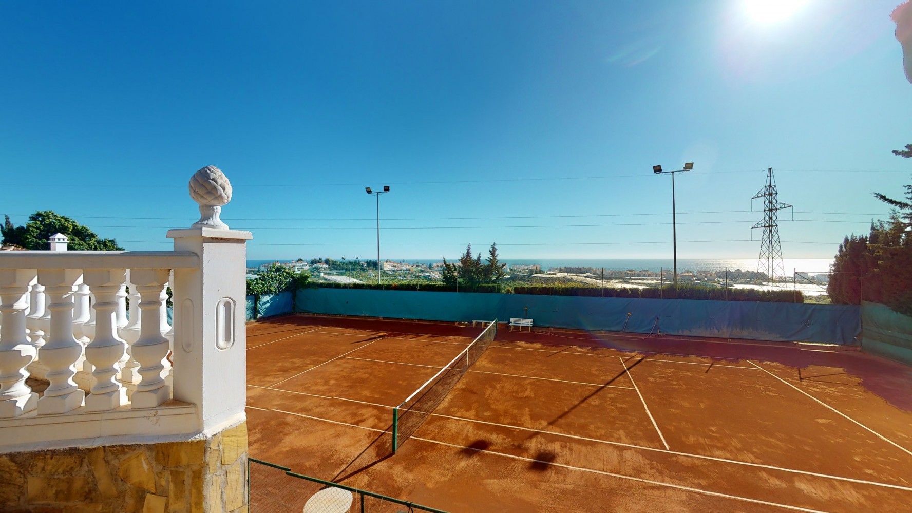 Exclusieve villa te koop in Torrox Costa