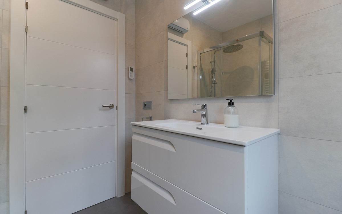 Moderne gelijkvloerse villa met privé zwembad in Moraira