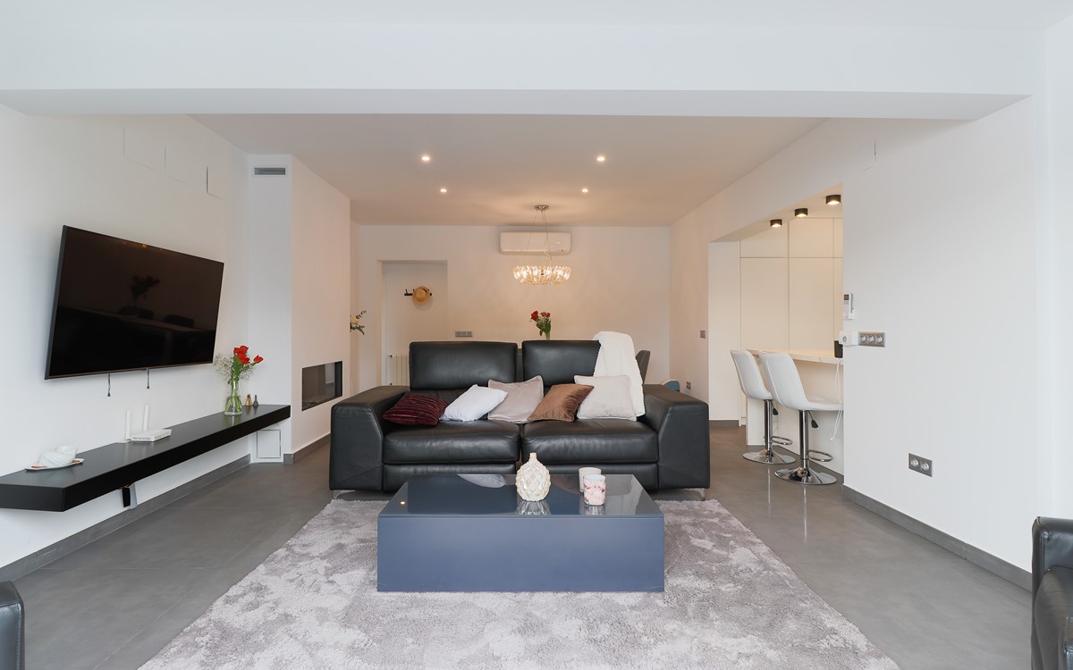 Moderne gelijkvloerse villa met privé zwembad in Moraira