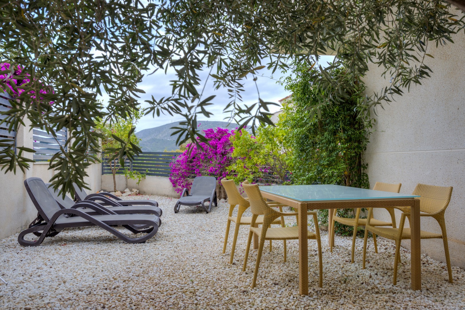 Moderne villa gelegen op exclusief park in Moraira