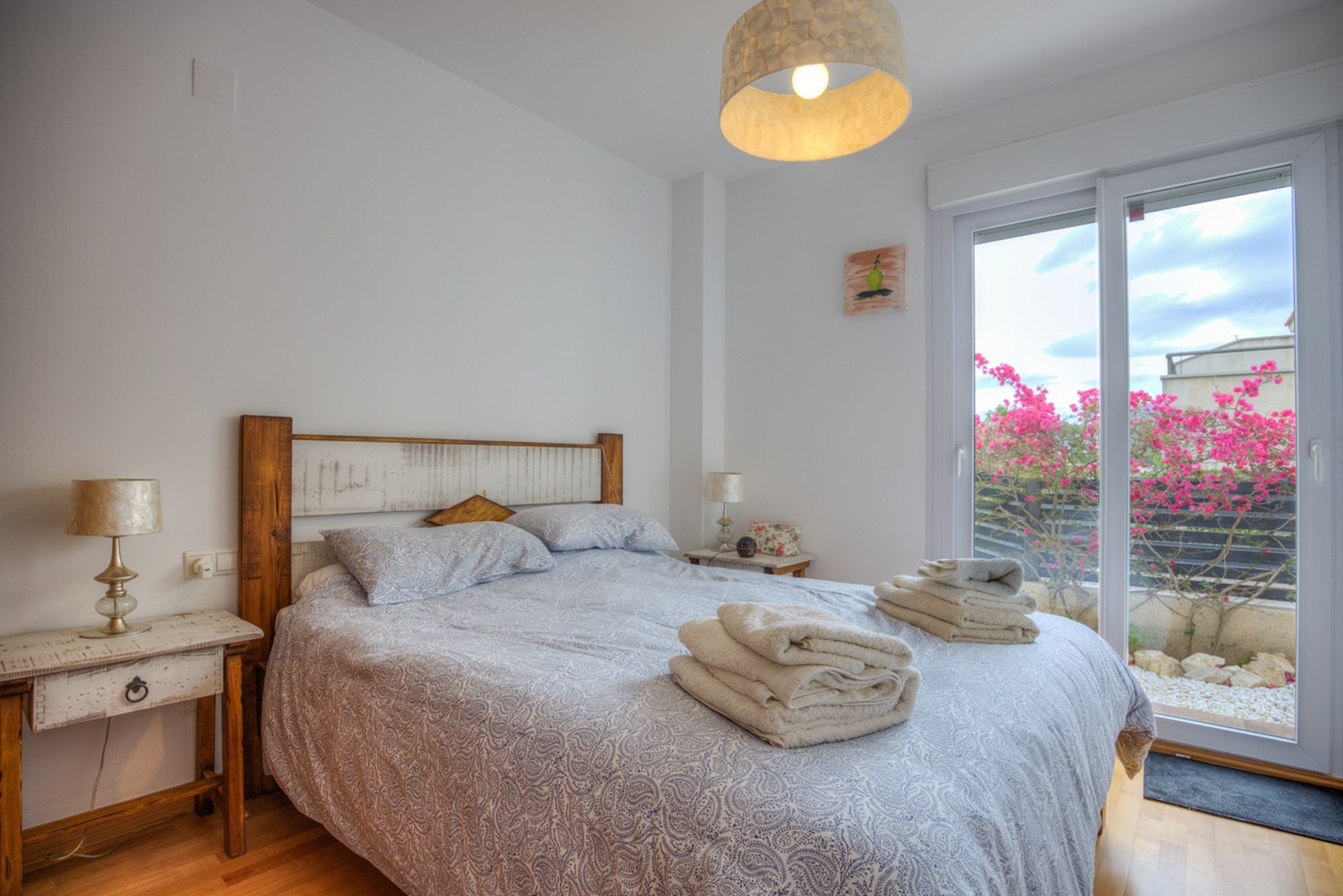 Moderne villa gelegen op exclusief park in Moraira