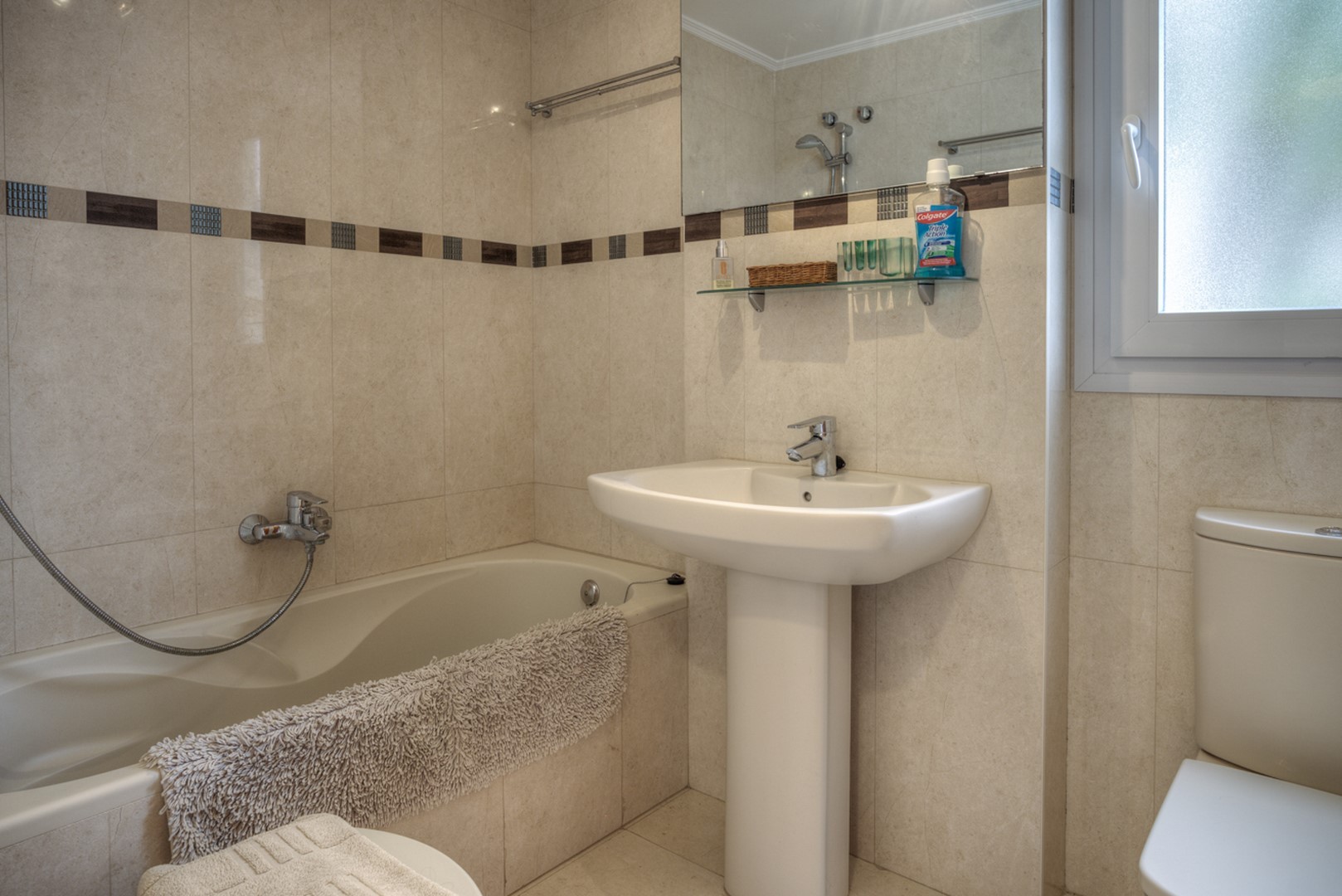 Moderne villa gelegen op exclusief park in Moraira