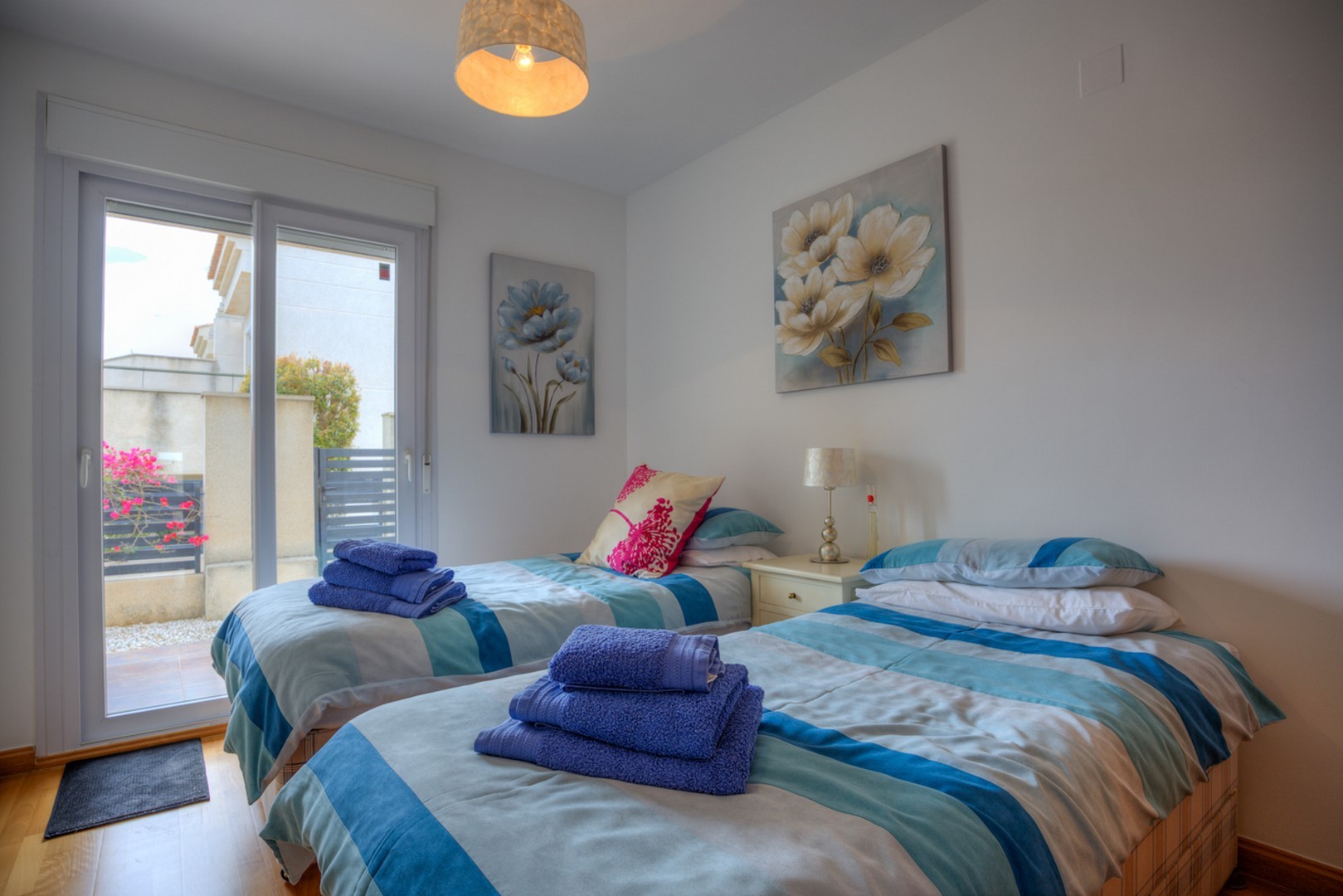 Moderne villa gelegen op exclusief park in Moraira
