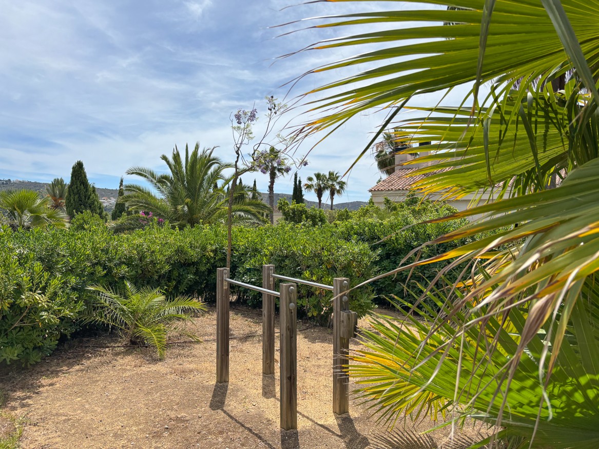 Moderne villa gelegen op exclusief park in Moraira