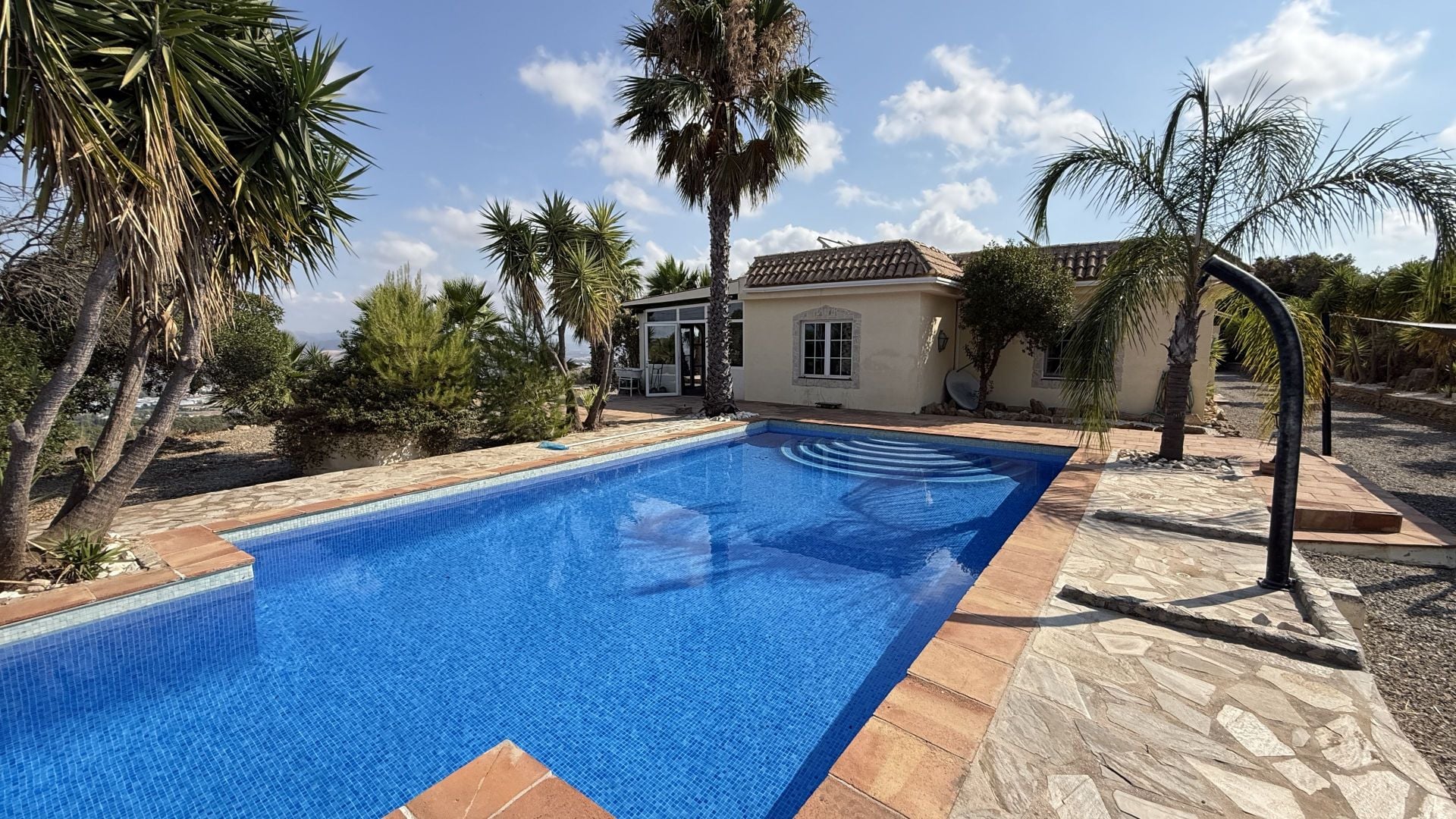 Finca te koop in Coín