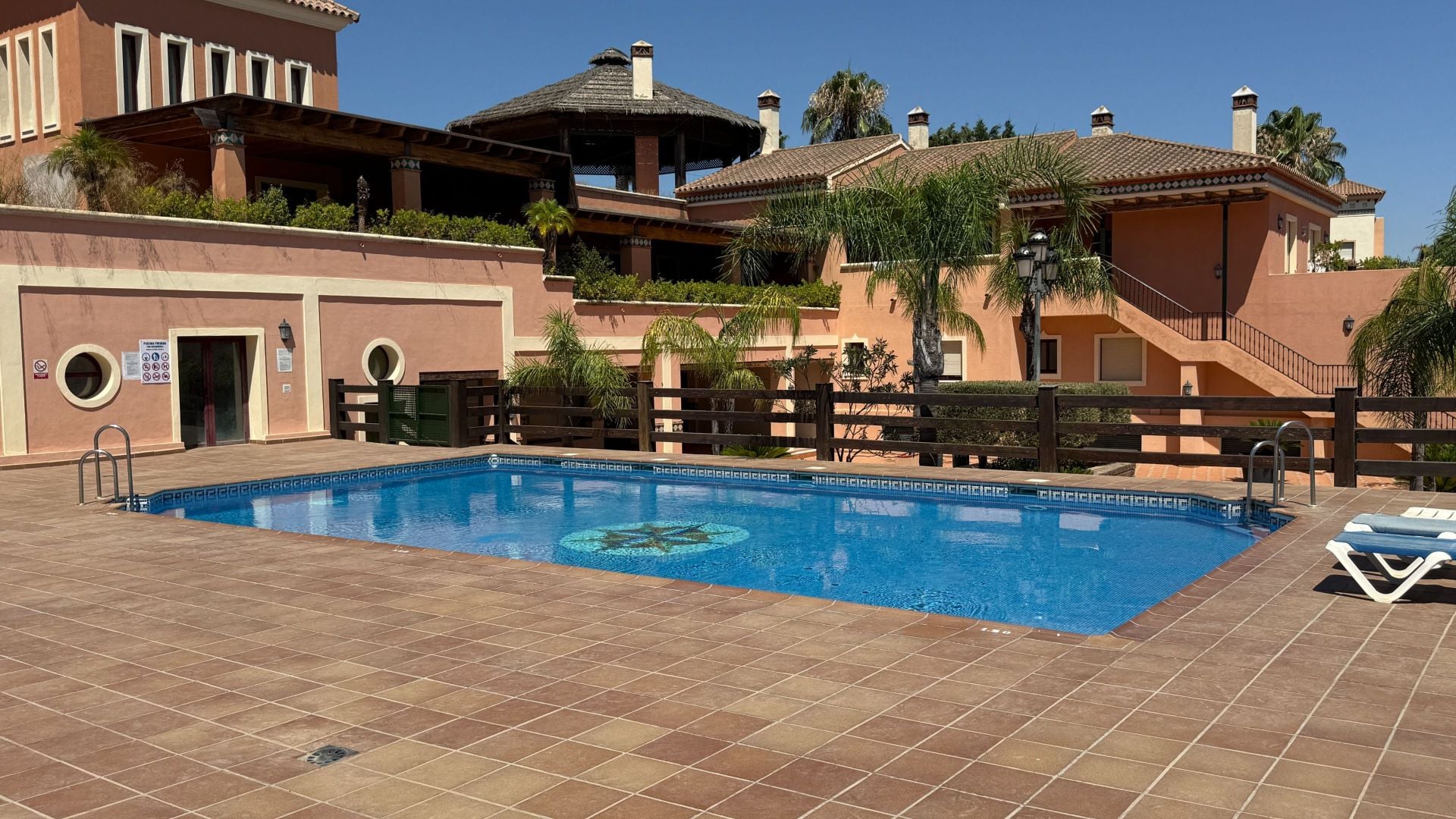Villa te koop in Coín