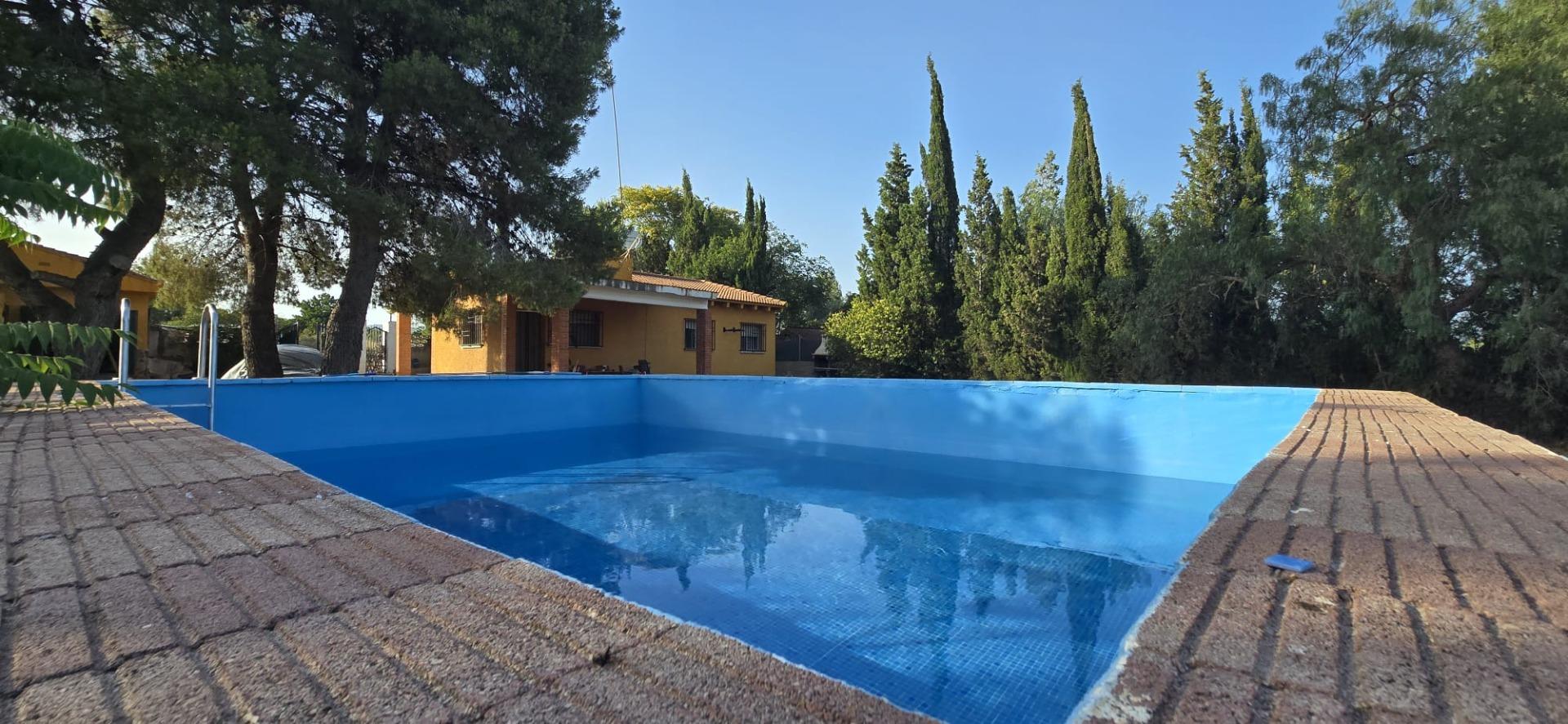 Villa te koop in Lliria